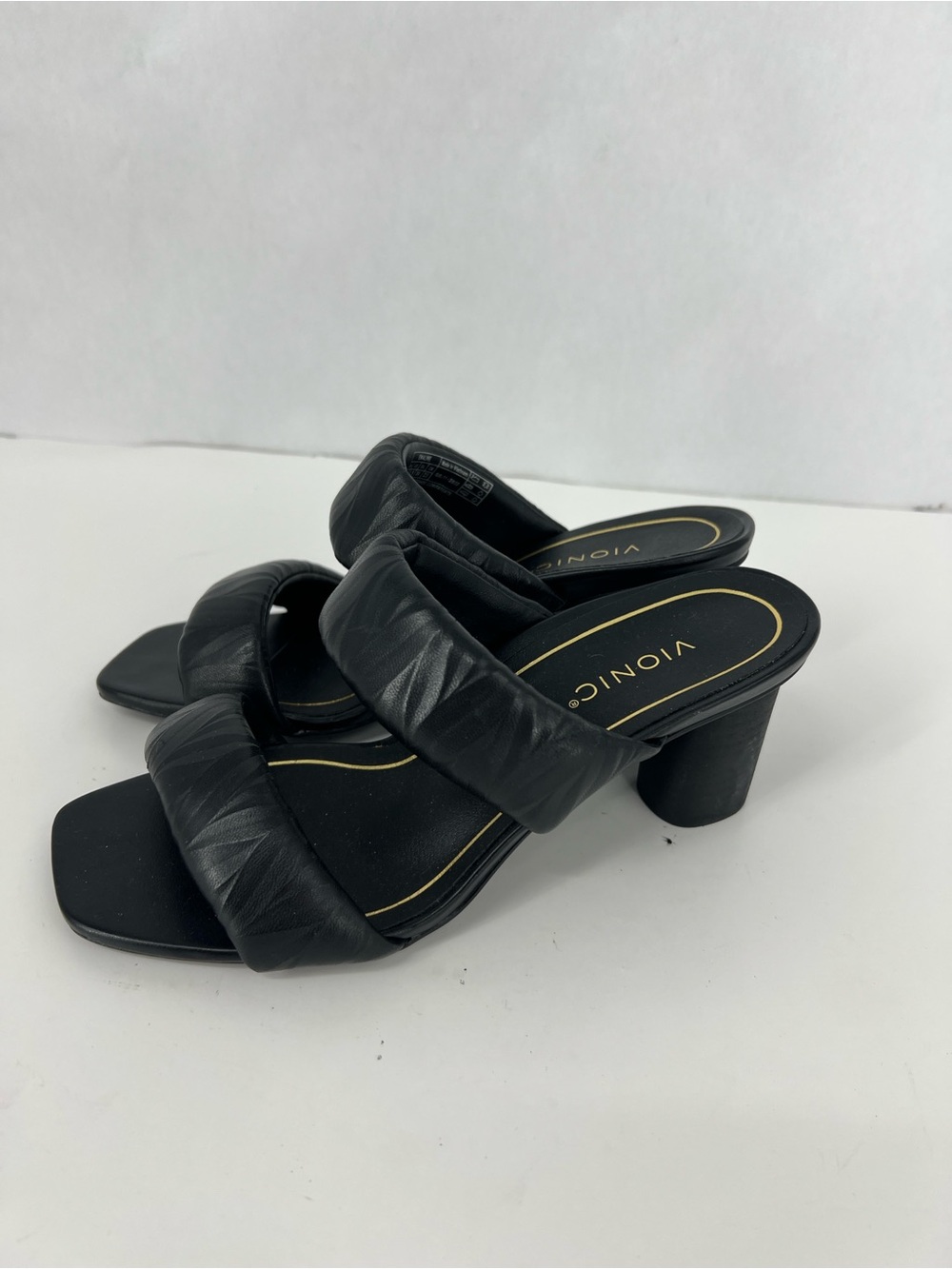 Vionic emailine Black Padded Strap Block Heel Sandal
